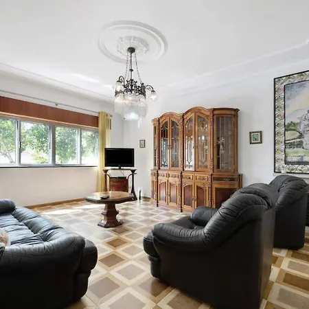 Vintage Villa *